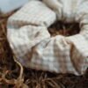 Coletero scrunchie vichy beige