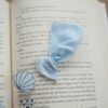 Marcapáginas transparente conchas azules